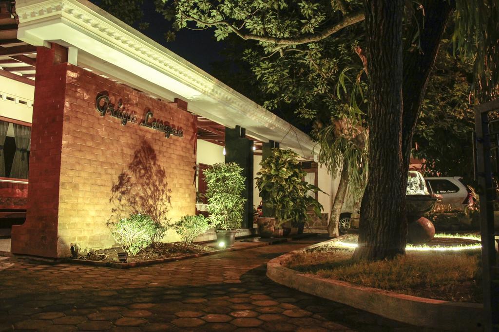 Griya Langen Guesthouse Yogyakarta Buitenkant foto