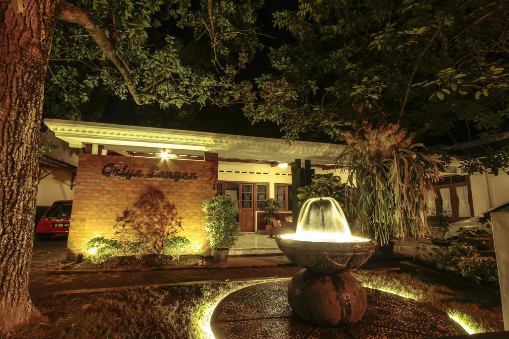 Griya Langen Guesthouse Yogyakarta Buitenkant foto