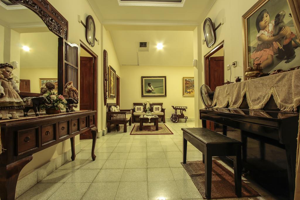 Griya Langen Guesthouse Yogyakarta Buitenkant foto