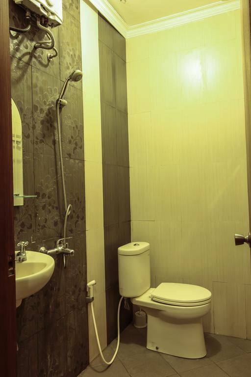 Griya Langen Guesthouse Yogyakarta Buitenkant foto